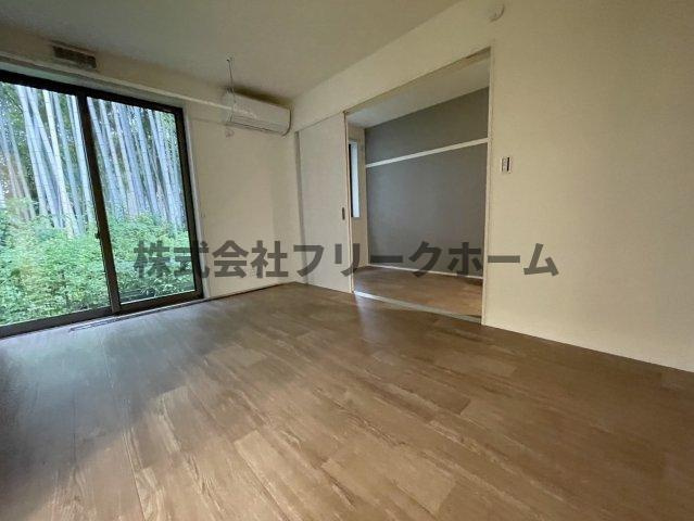 杉並区大宮１丁目の賃貸マンションの居間・リビング