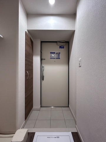 新品家具付きマンション王子1(KaGood東京)の玄関