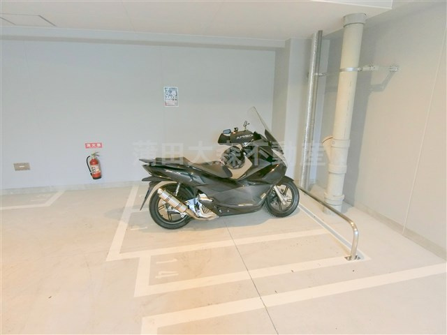 MAXIV北糀谷のその他共用部分|バイク置き場　空き状況等詳細はお問合せ下さい。