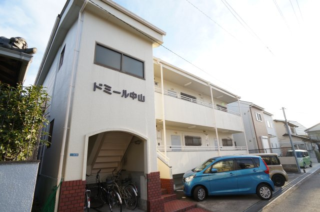 ドミール中山の外観|参考、同建物・同間取りの号室