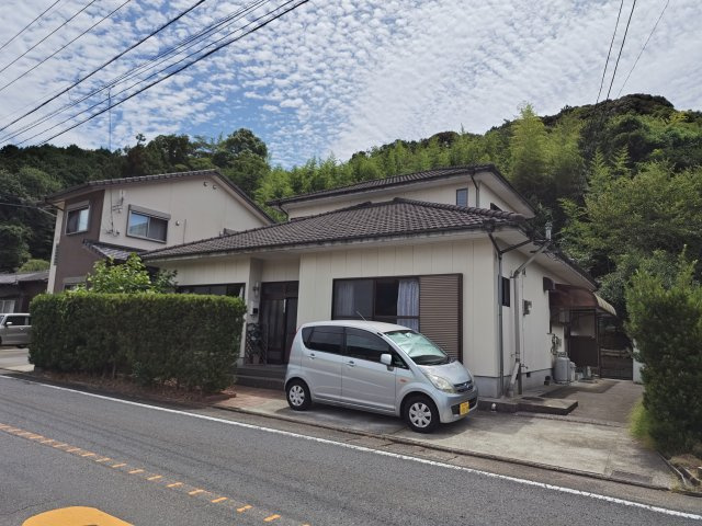 【吉井町橋川内】ゆとりの43坪！家族みんなで伸びやかに暮らす広々一戸建ての外観