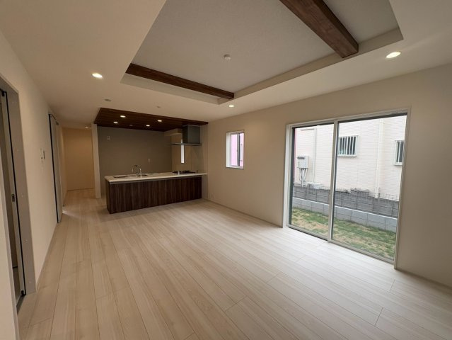 狭山市南入曽　新築分譲　西武新宿線『入曽駅』徒歩8分　【入間野小学区】の居間・リビング