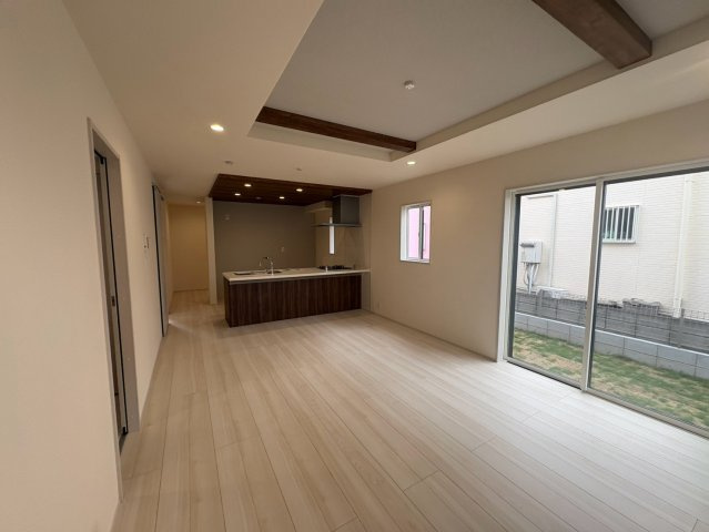 狭山市南入曽　新築分譲　西武新宿線『入曽駅』徒歩8分　【入間野小学区】の居間・リビング