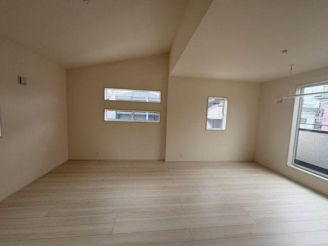 狭山市南入曽　新築分譲　西武新宿線『入曽駅』徒歩8分　【入間野小学区】の洋室