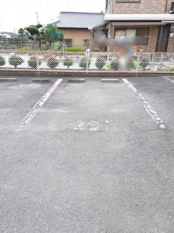 グレイシャス山下の駐車場|駐車場です