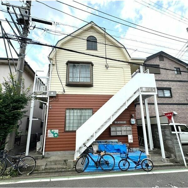 コーポナガシマの外観