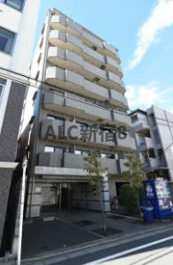 ルーブル下北沢弐番館の外観