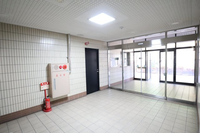 ロワイヤル明石魚住のエントランス|共用部エントランス