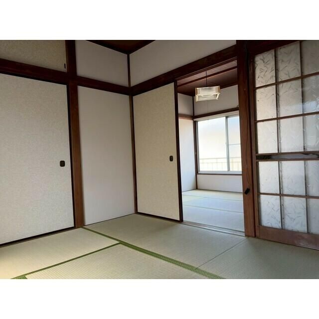 なるみ荘の居間・リビング|LINEでのお問い合わせもお待ちしております♪
