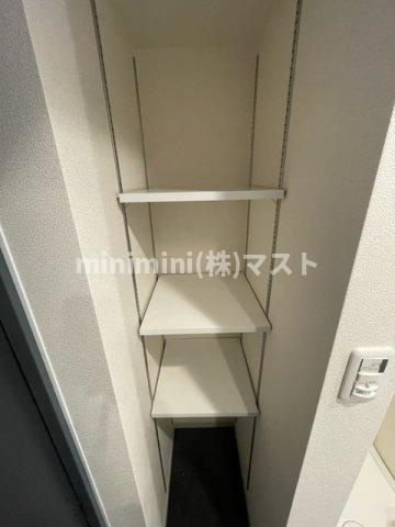 プレサンス東小橋エレディータの収納