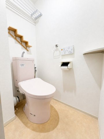 東四つ木グリーンハイツのトイレ|トイレも気になるポイント※プライバシー保護の為、画像加工により荷物を消去しています