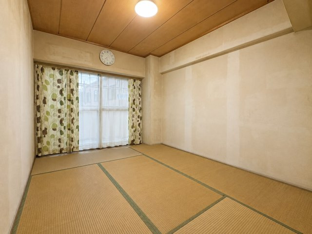 東四つ木グリーンハイツの和室|落ち着いた雰囲気の和室です※プライバシー保護の為、画像加工により荷物を消去しています