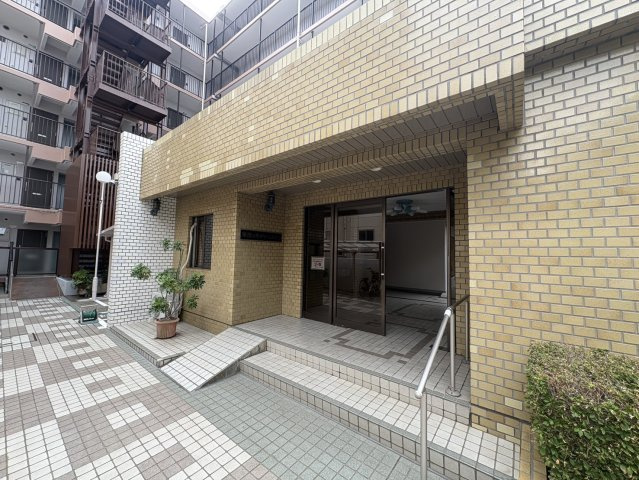 東四つ木グリーンハイツのエントランス|エントランスです