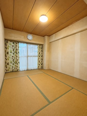 東四つ木グリーンハイツの和室|和室※プライバシー保護の為、画像加工により荷物を消去しています