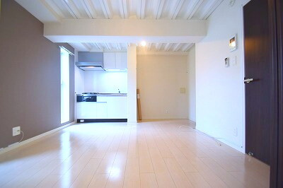 【居間・リビング】 | パームヴィラ笹原Ⅰ　★プライスホームなら仲介手数料が割引価格です！★
