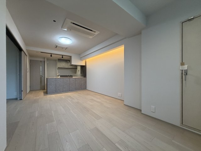 新宿アイランドの居間・リビング