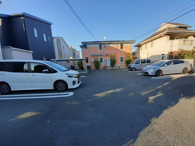 ベル　アミティエの駐車場