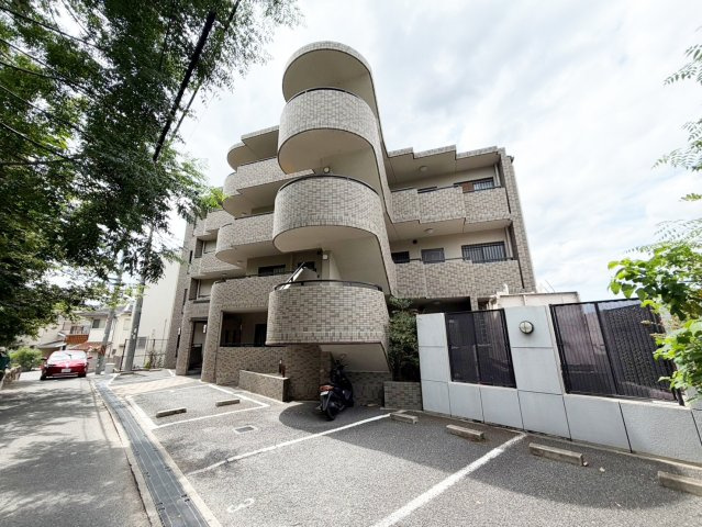 グリーンヒルズ西泉丘のエントランス