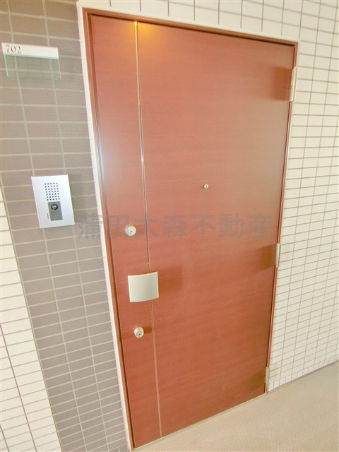 XEBEC(ジーベック糀谷の玄関