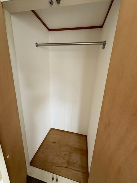 柏市ひばりが丘のアパートの収納