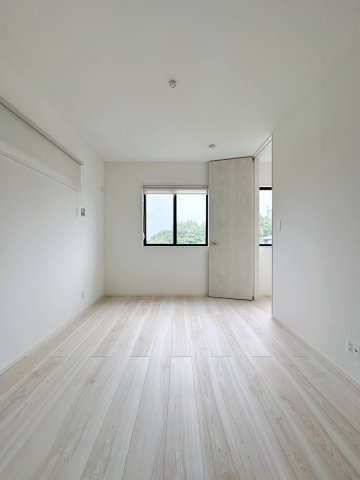 廿日市市阿品台1丁目 No.Aの洋室|2階6帖の洋室☆