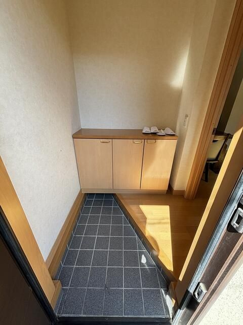 フラットヒルの玄関