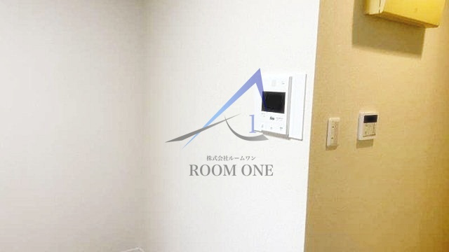 プレール・ドゥーク新宿御苑のセキュリティ|モニター付きインターホンです。