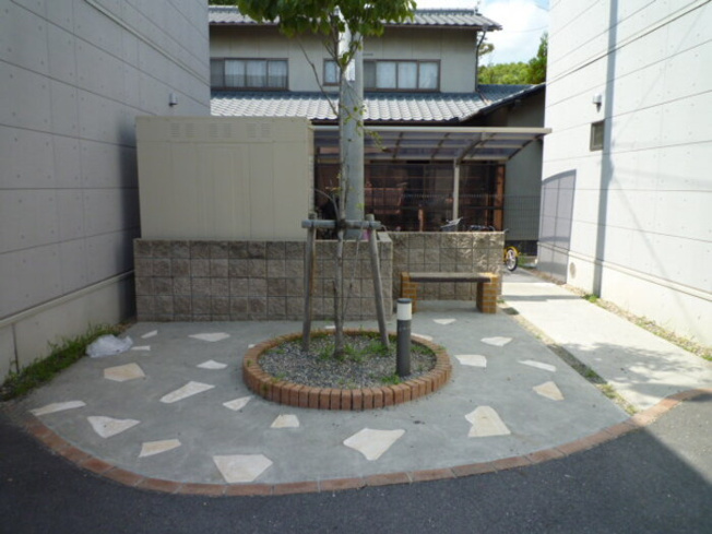 【エントランス】 | リースランド今　A棟