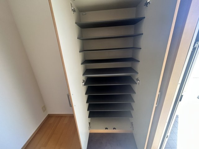 【玄関】 | リースランド今　A棟