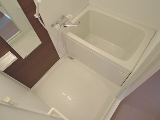 SUNハイム城南の浴室