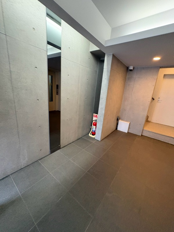 世田谷区上野毛１丁目の賃貸マンションのエントランス|毎日通るエントランスはこのようになっています