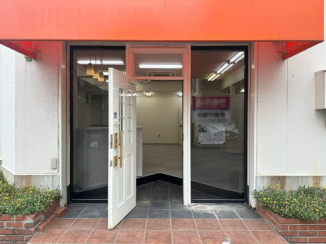 パークサイドマンションの玄関
