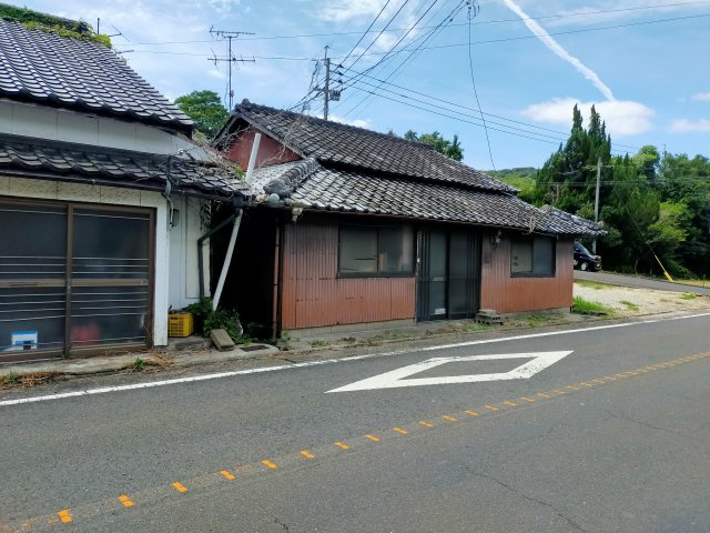 吉井町古家付き土地の外観