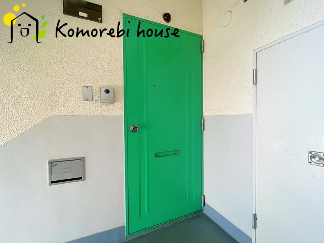 寿能ハイツ1号棟　の玄関|明るい玄関です