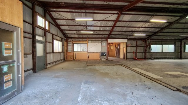 能勢町貸倉庫　A棟Ｂ棟一括貸の内装