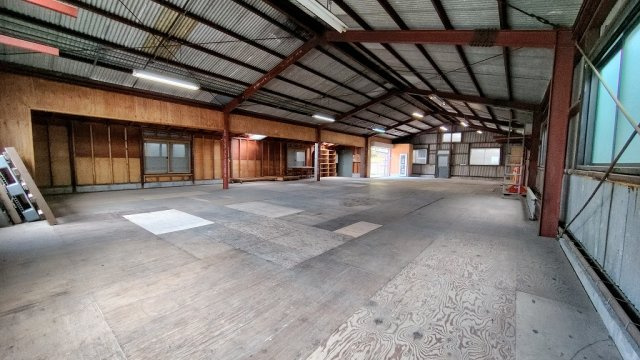 能勢町貸倉庫　A棟Ｂ棟一括貸の内装
