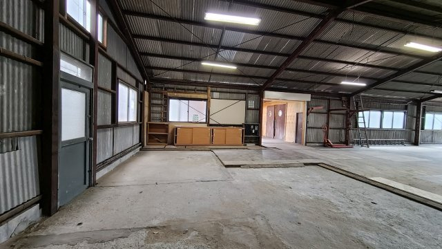 能勢町貸倉庫　A棟Ｂ棟一括貸の内装