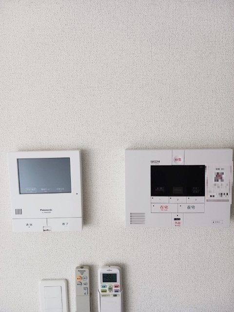 サイレンスヴィラⅢのセキュリティ|モニター付きインターフォン×ホームセキュリティ