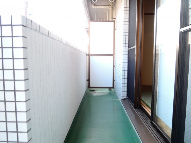 高槻市八幡町の賃貸マンションのバルコニー