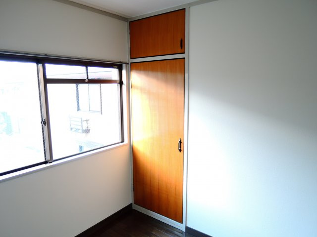 高槻市八幡町の賃貸マンションの玄関