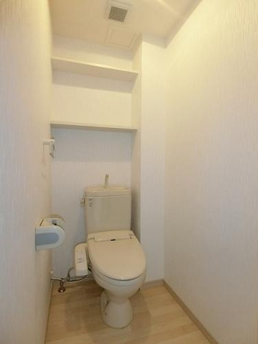 ラフィーネ le棟のトイレ|ゆったりとした空間のトイレです