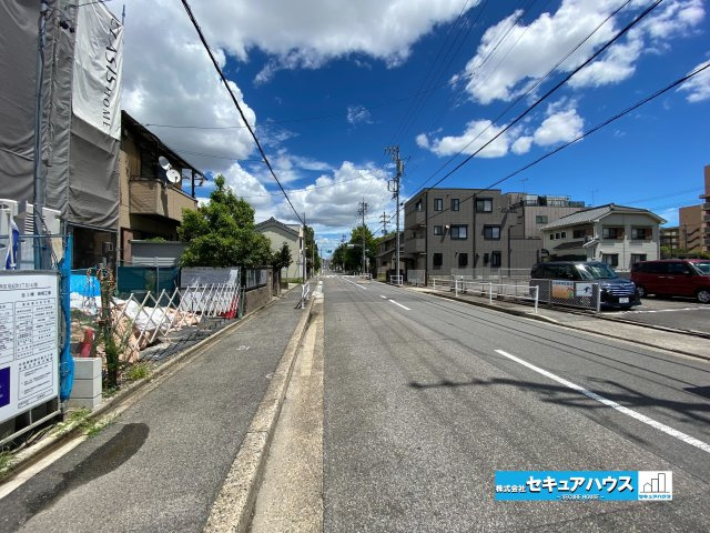 【同施工物件ご案内可能】名古屋市南区堤起町2丁目　全2棟の前面道路含む現地写真|事前予約にて現地ご見学いただけます！お気軽にお問い合わせください♪
■株式会社　セキュアハウス■
住宅ローンに強く、知識、経験豊富なスタッフ在籍
お客様に寄り添い、ご成約後もサポート致します。