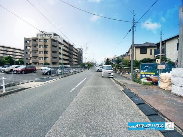 【同施工物件ご案内可能】名古屋市南区堤起町2丁目　全2棟の前面道路含む現地写真|事前予約にて現地ご見学いただけます！お気軽にお問い合わせください♪
■株式会社　セキュアハウス■
住宅ローンに強く、知識、経験豊富なスタッフ在籍
お客様に寄り添い、ご成約後もサポート致します。