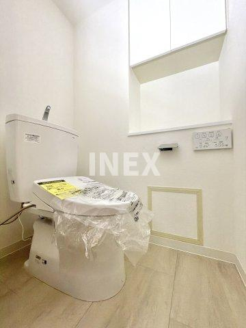 横浜市磯子区森１丁目の賃貸マンションのトイレ