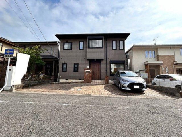 知多市新知東町１丁目　中古戸建