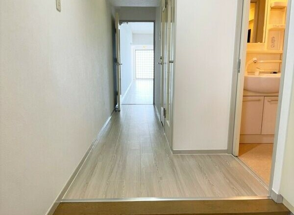 ＴＨＥ ＲＥＳＩＤＥＮＣＥ ＫＡＮＡＹＡＭＡ ＳＯＵＴＨの玄関