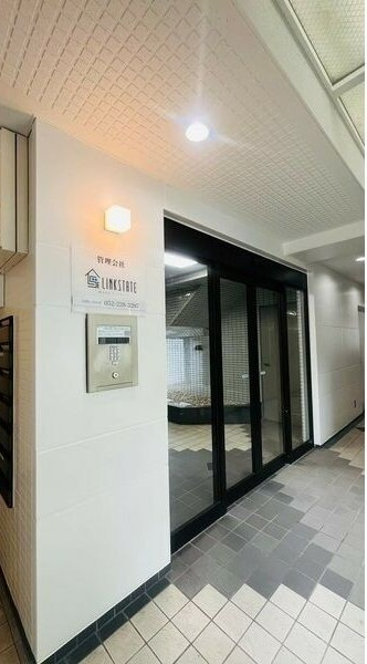 ＴＨＥ ＲＥＳＩＤＥＮＣＥ ＫＡＮＡＹＡＭＡ ＳＯＵＴＨのエントランス