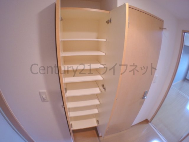 【玄関】 | イーバイユー新大阪