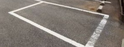 メゾンファミーユ南大塚の駐車場