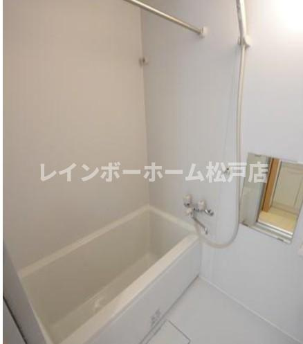 ベイシティ松戸小山Ⅰ【仲介手数料：50％OFF】対象物件！の浴室|きれいなお風呂です